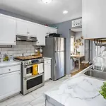 Entire Cute Boho Home Near Hospital, Expo Center, Free Parking