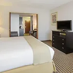 Holiday Inn Express Hotel & Suites Kalamazoo, An Ihg Hotel