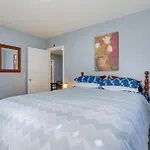 Kalamazoo Vacation Rental Near Golf And Parks!