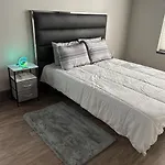 Downtown Condo 1 Bedroom View Of City 301