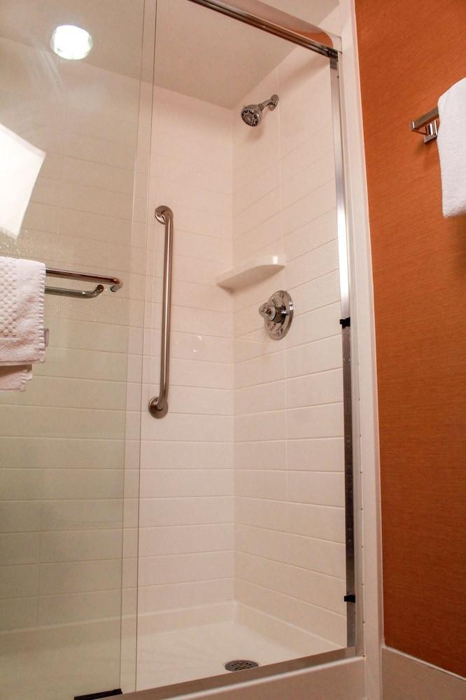 Fairfield By Marriott West