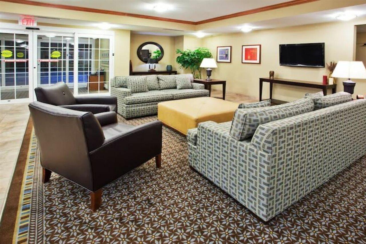 Hotel Candlewood By Ihg 2*