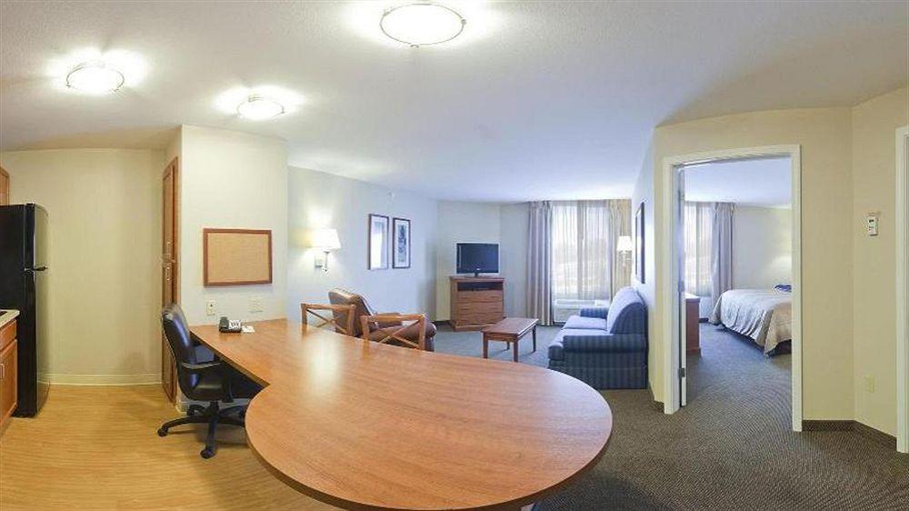 Hotel Candlewood By Ihg 2*