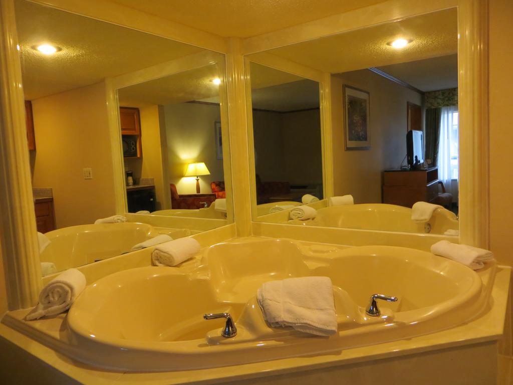 Baymont By Wyndham East 3* Kalamazoo