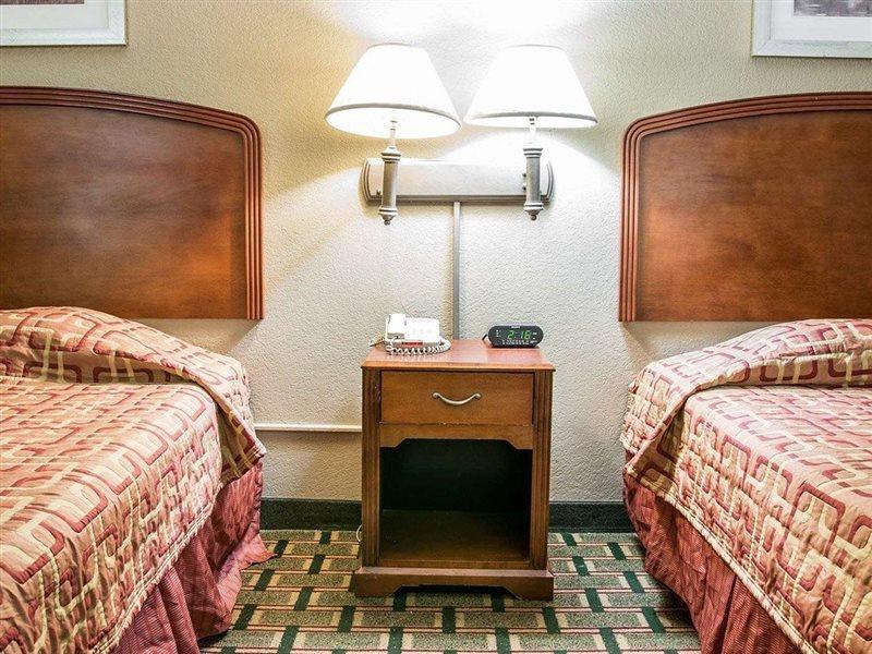 Lodge Econo