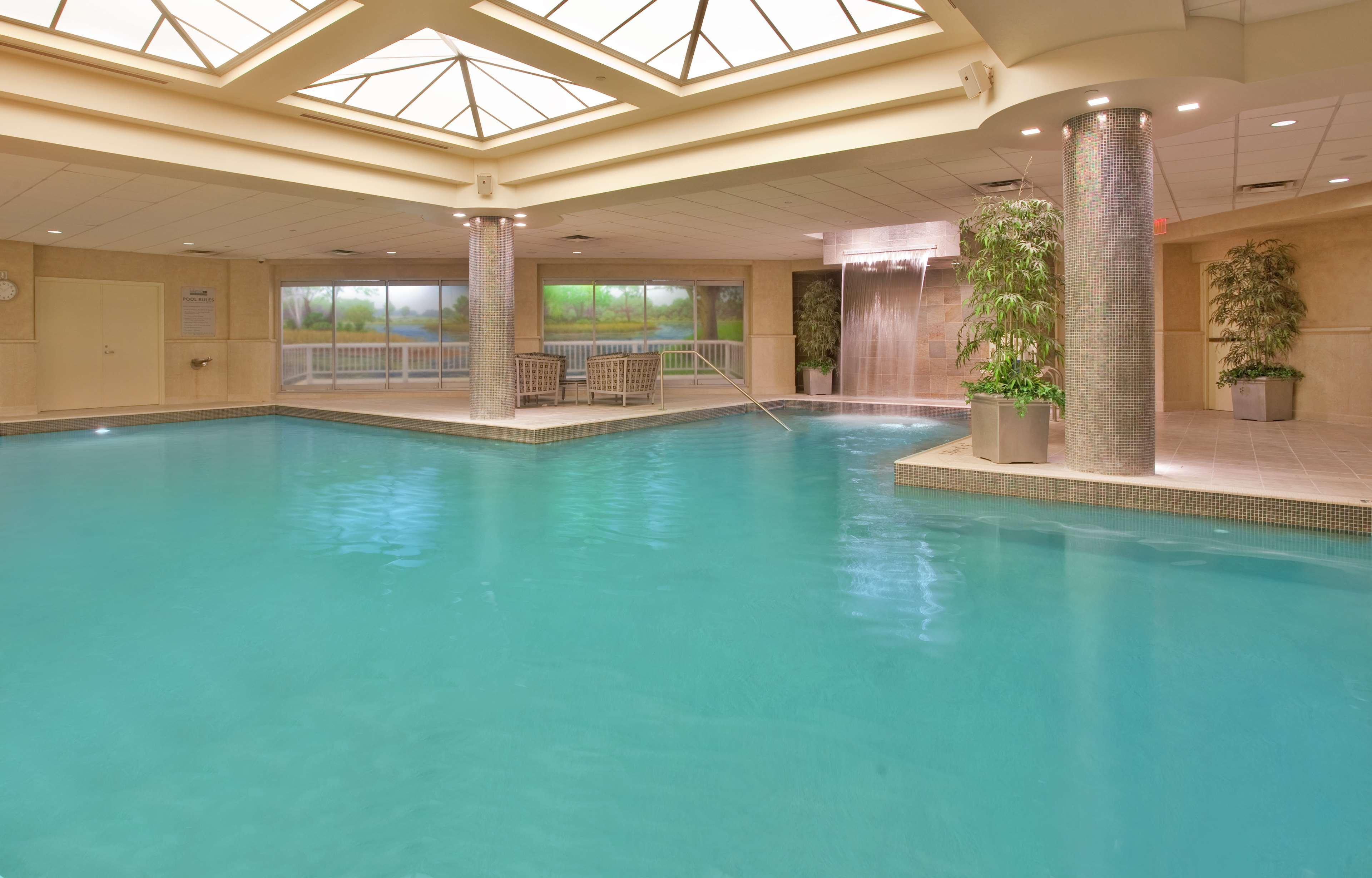 Hotel Radisson Plaza And 4*