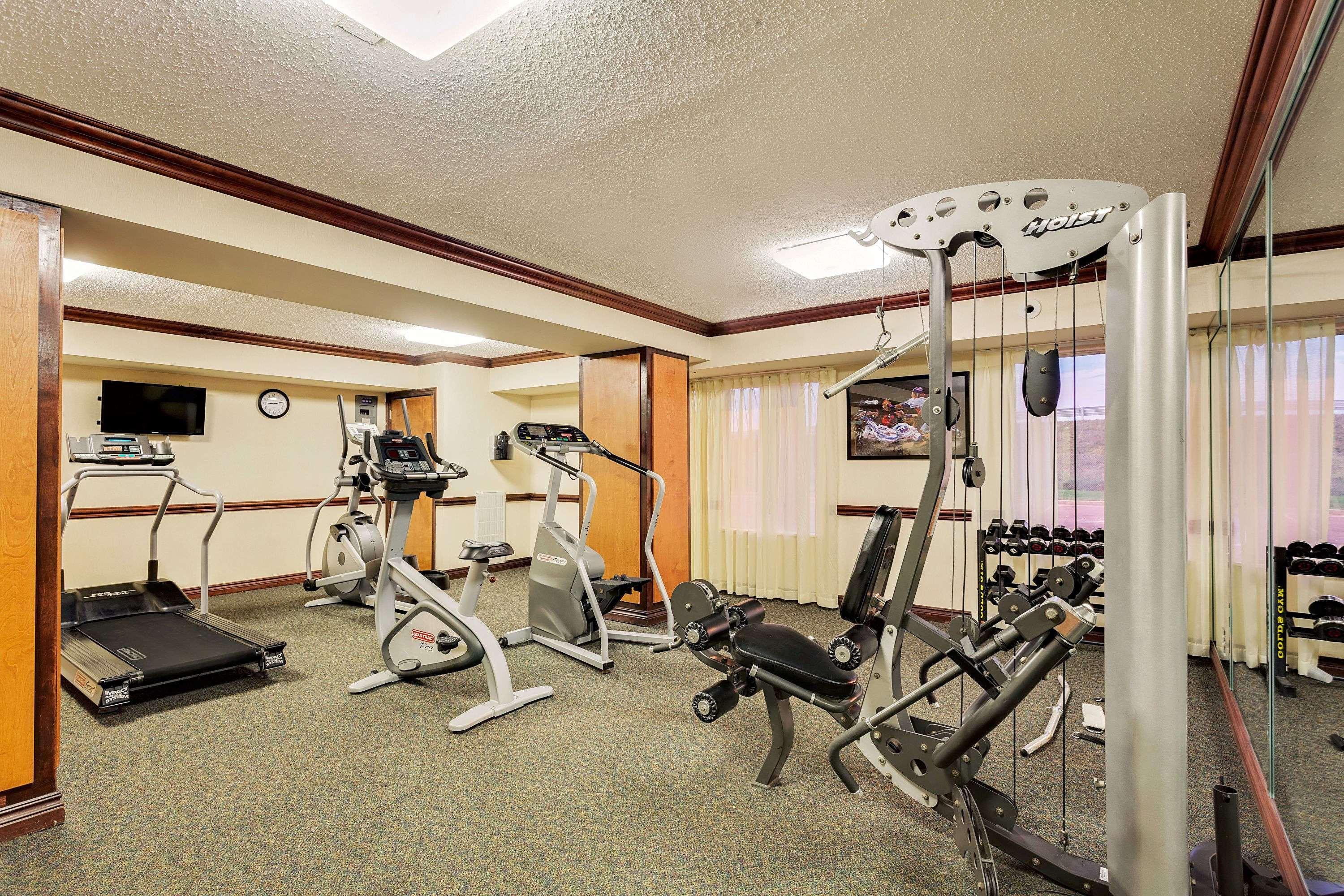 Baymont By Wyndham East Hotel
