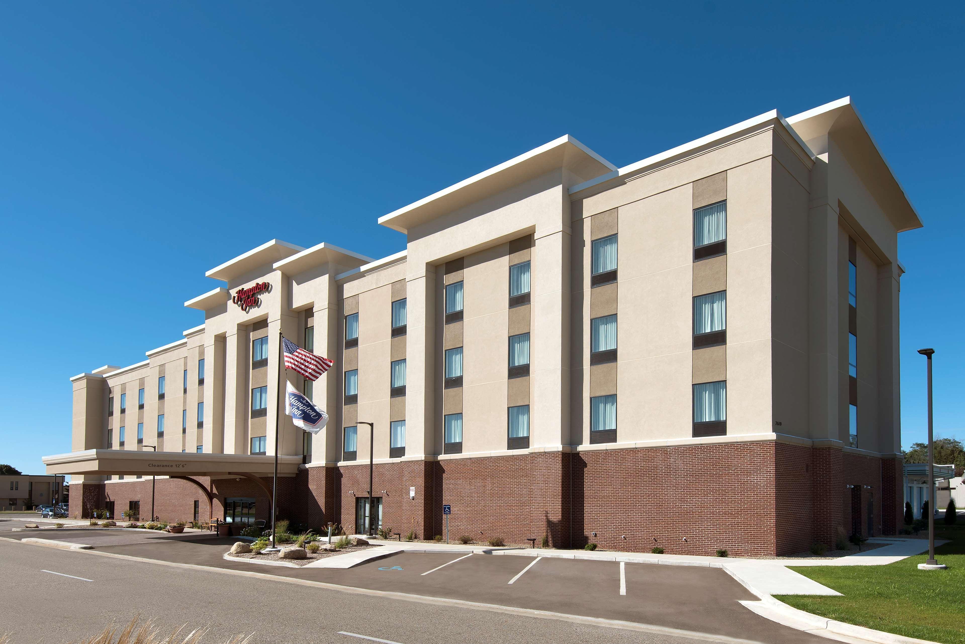 Hampton Hotel 3*
