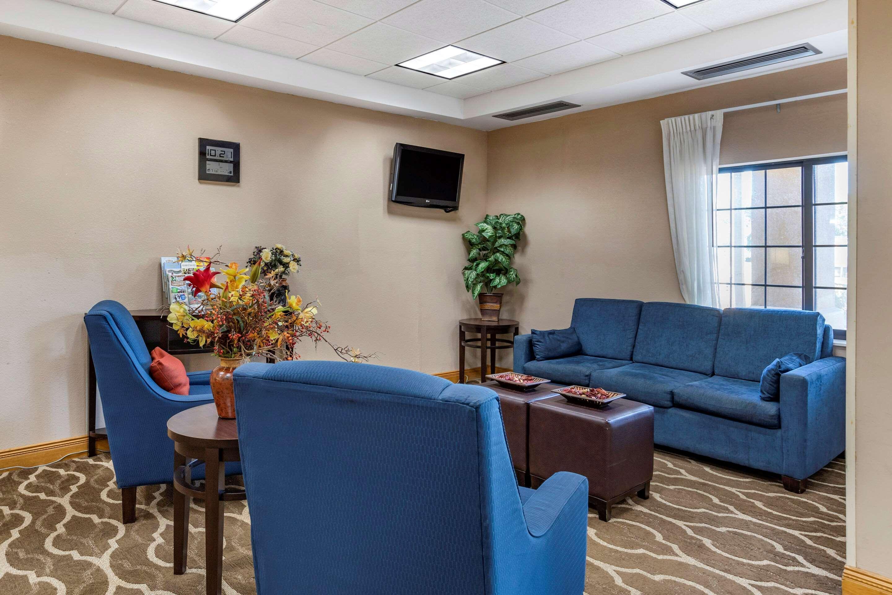 Inn Comfort Downtown - Area 2*