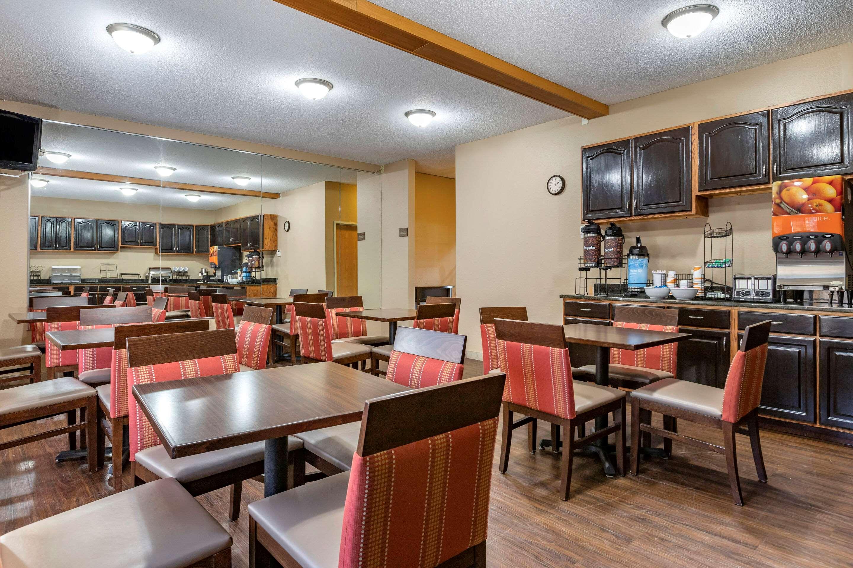 Comfort Downtown - Area Inn