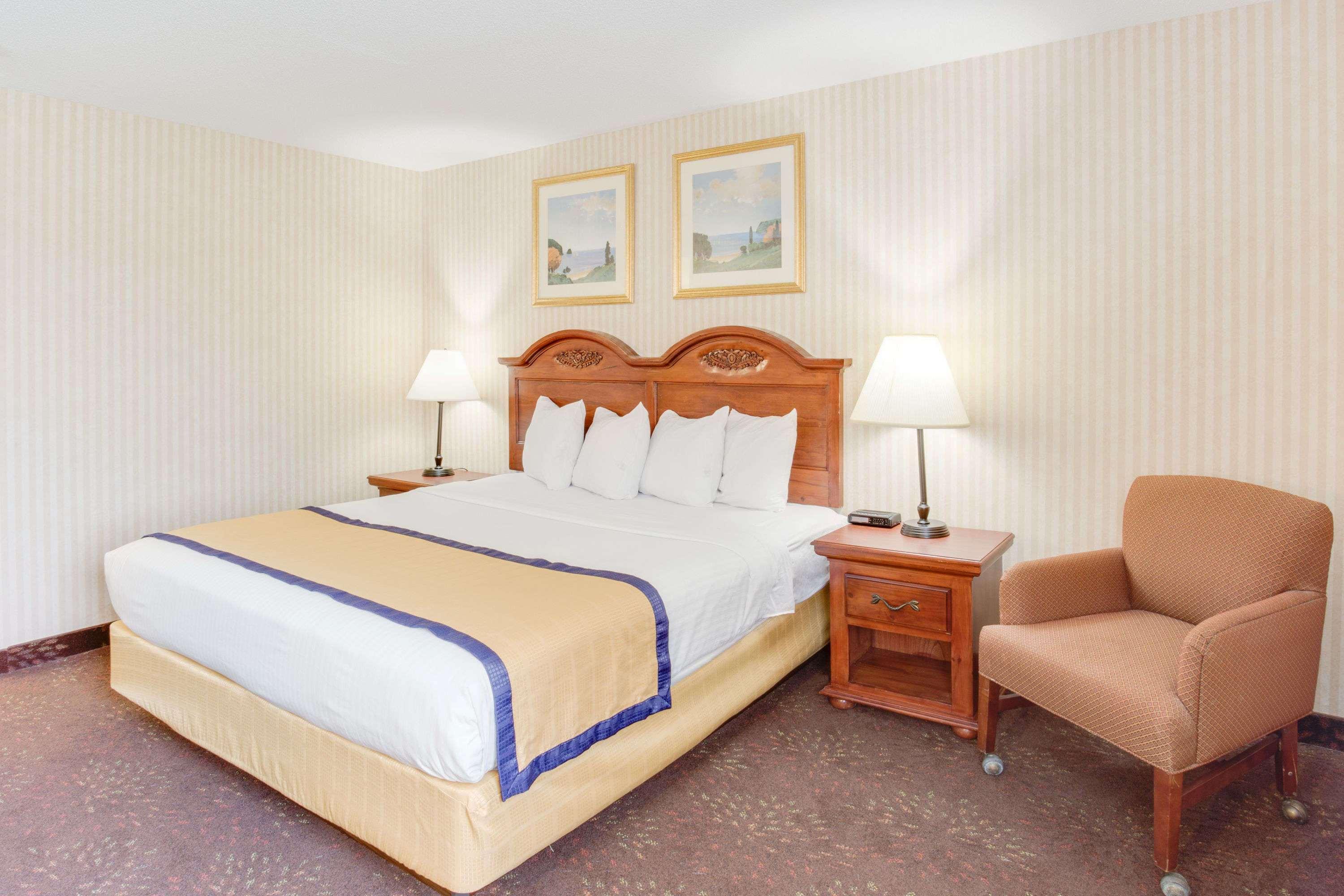 Baymont By Wyndham West 3* Kalamazoo