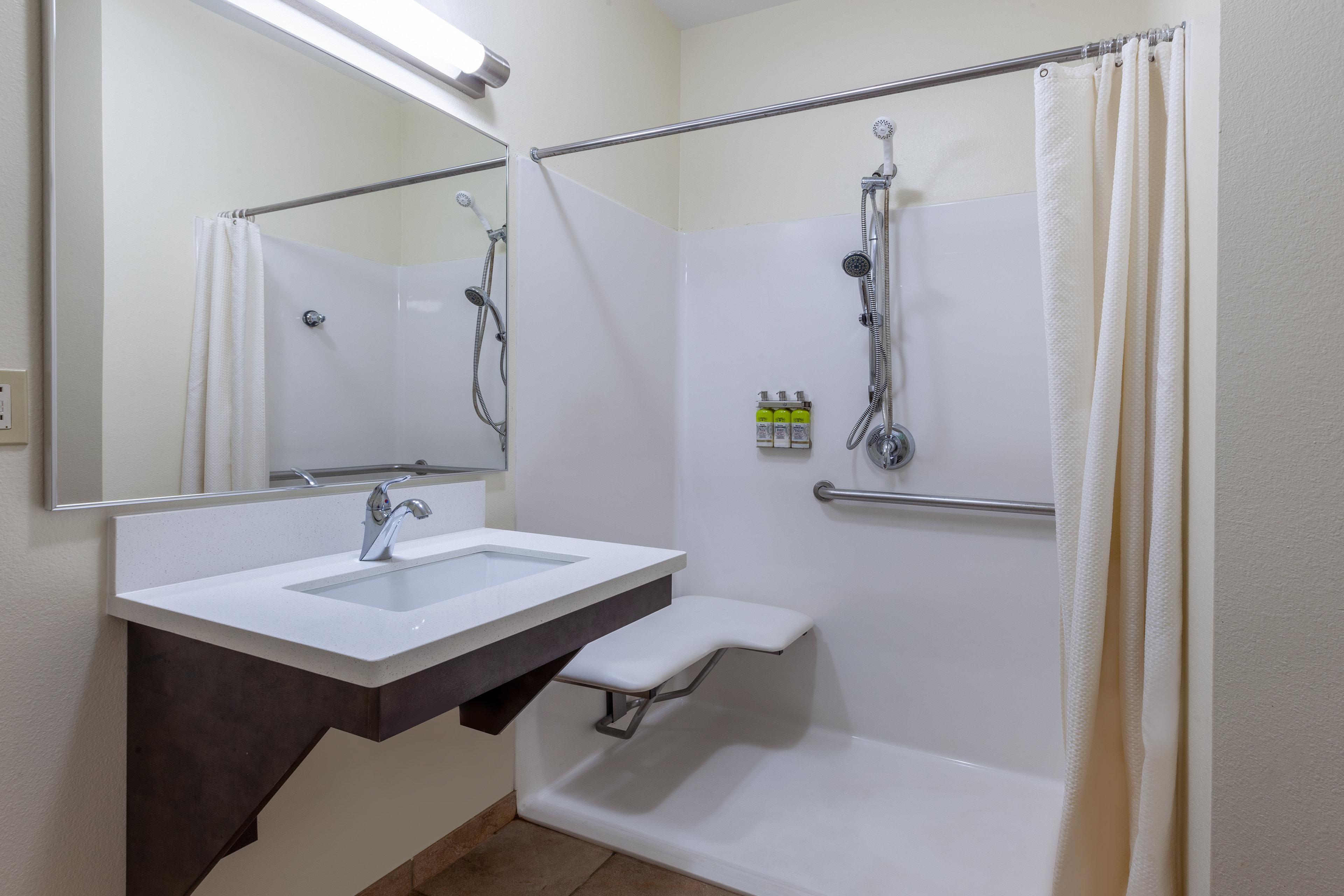 Candlewood By Ihg Hotel