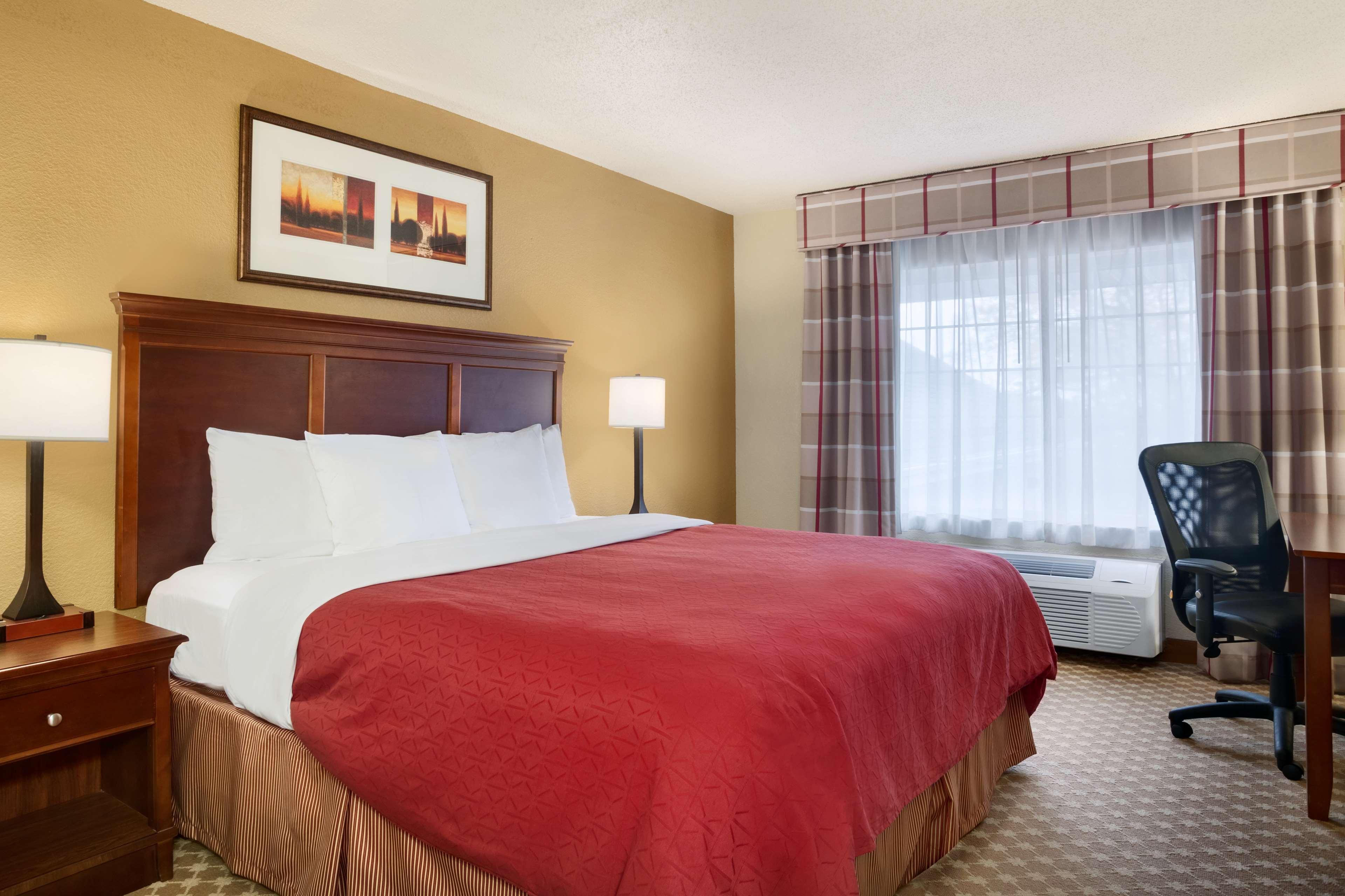 Country & By Radisson, Kalamazoo, Mi Hotel Kalamazoo