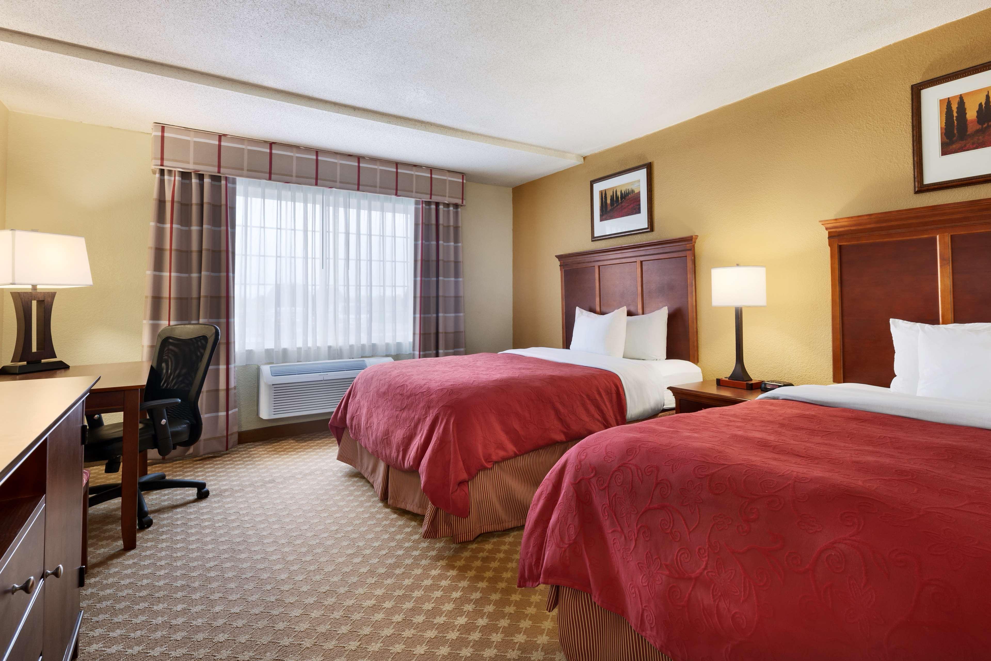 Country & By Radisson, Kalamazoo, Mi