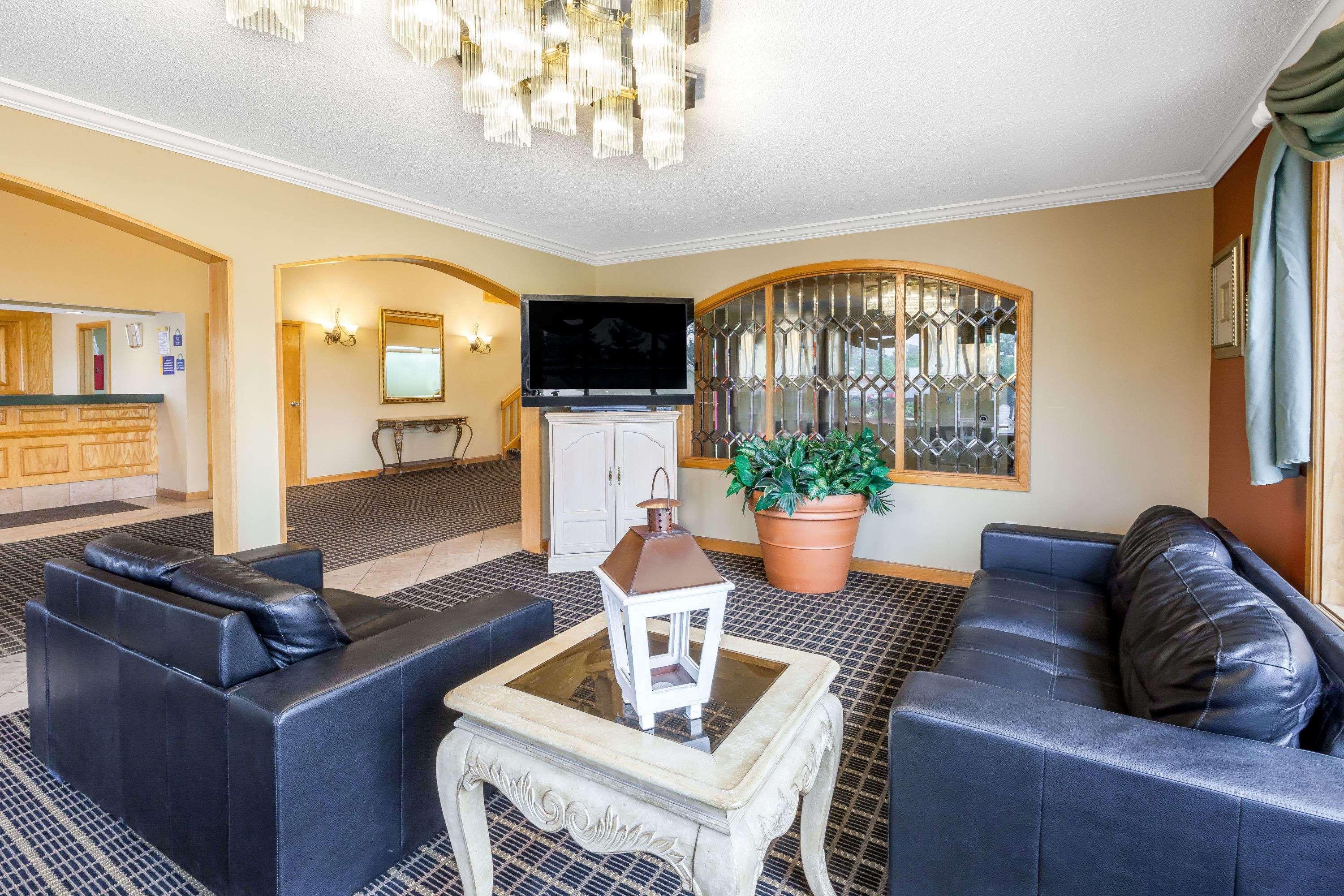 Days & By Wyndham Motel Kalamazoo