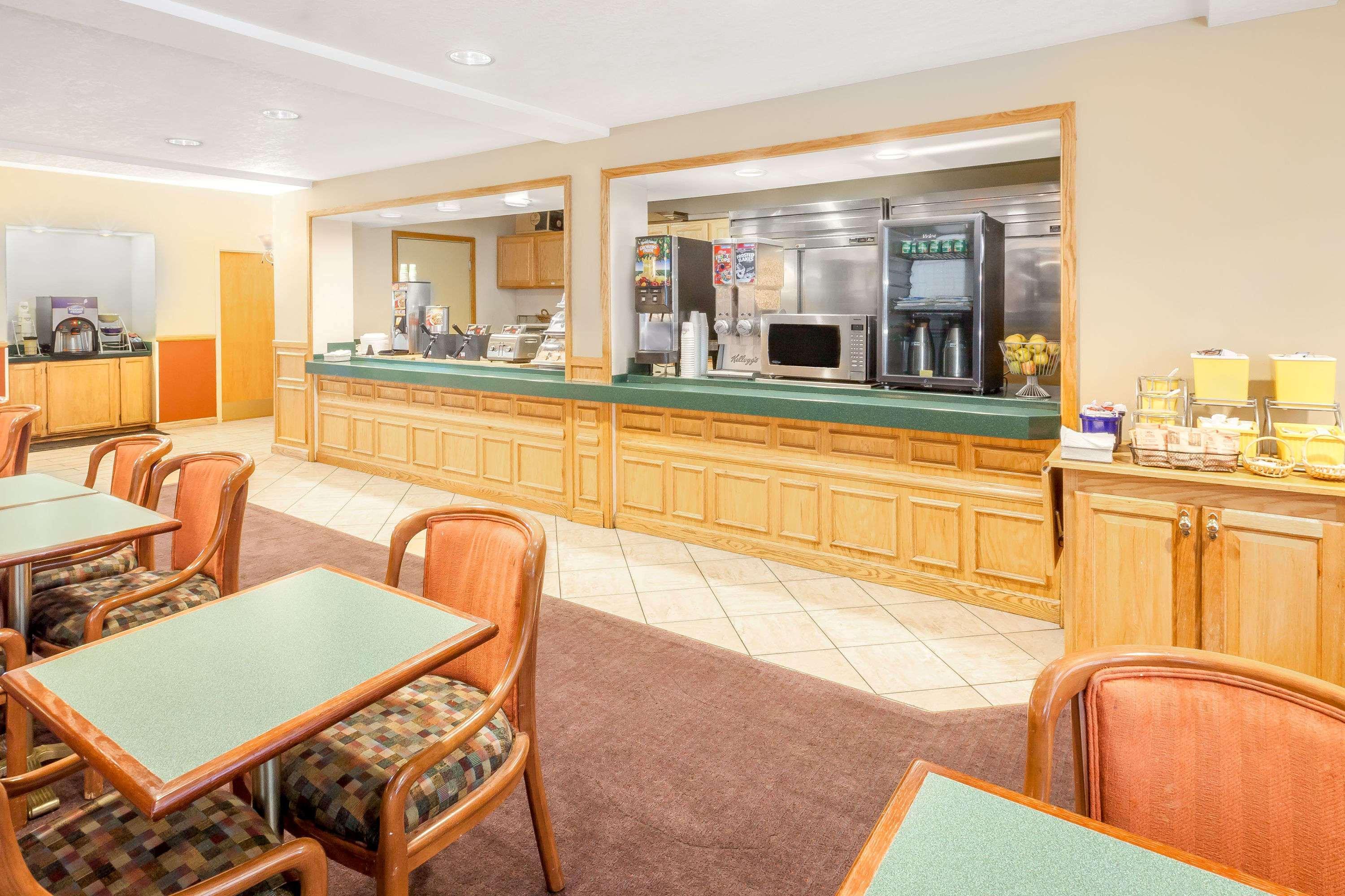 Days & By Wyndham 3* Kalamazoo