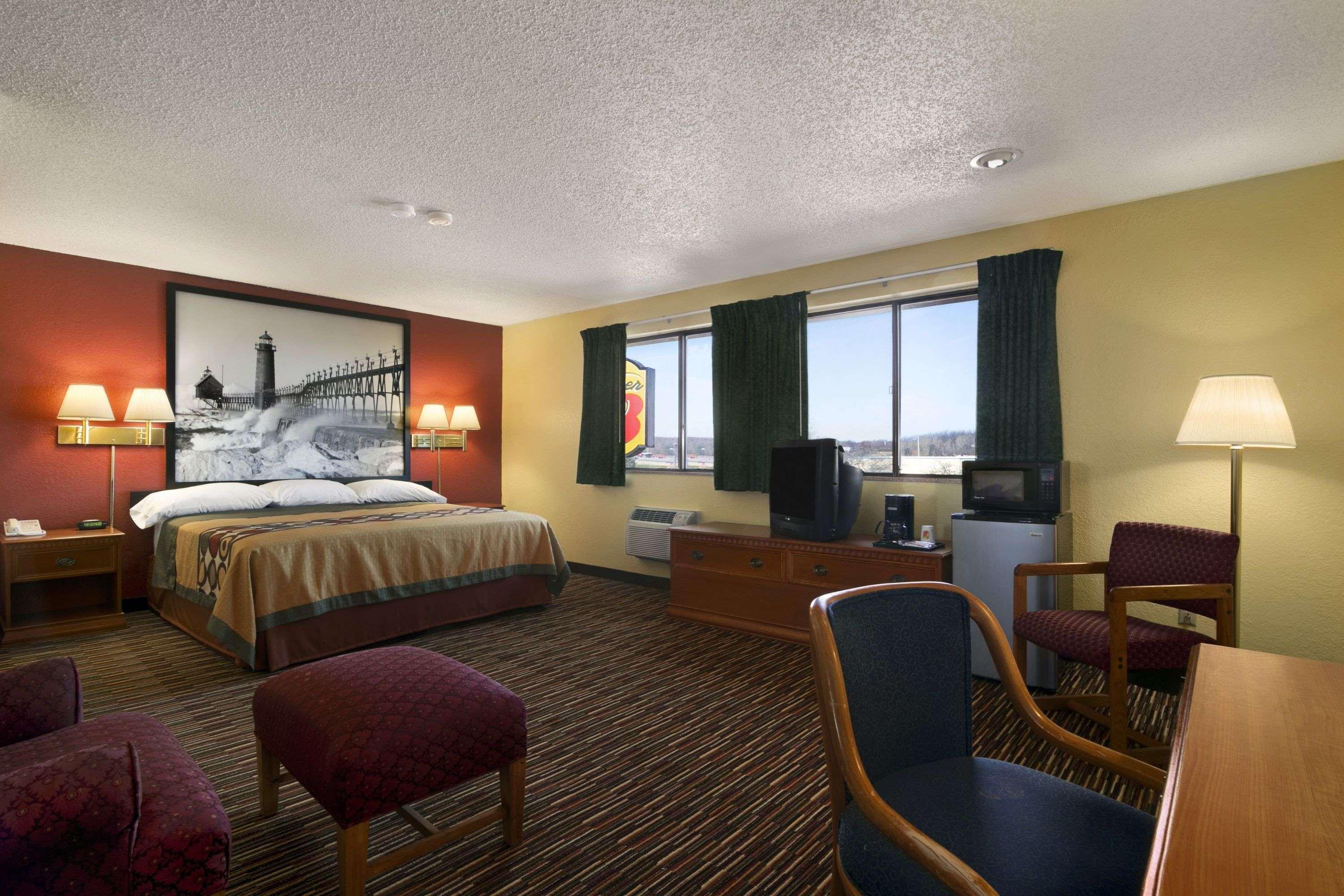 Super 8 By Wyndham Motel 2*