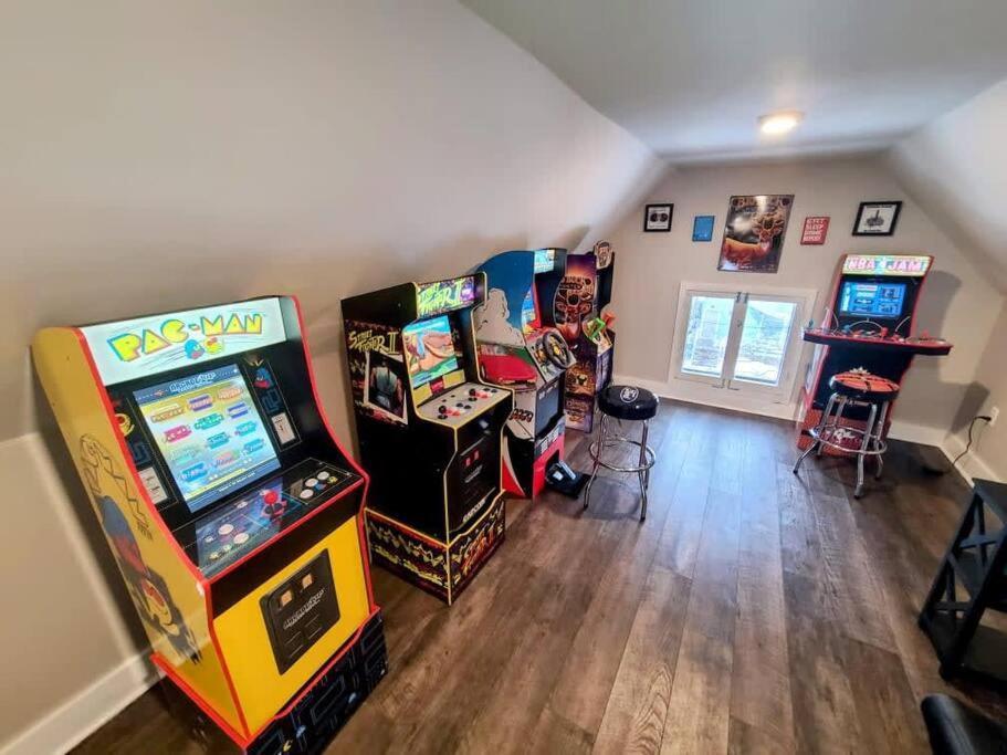 Holiday home Downtown Kzoo With 3rd Floor Arcade *