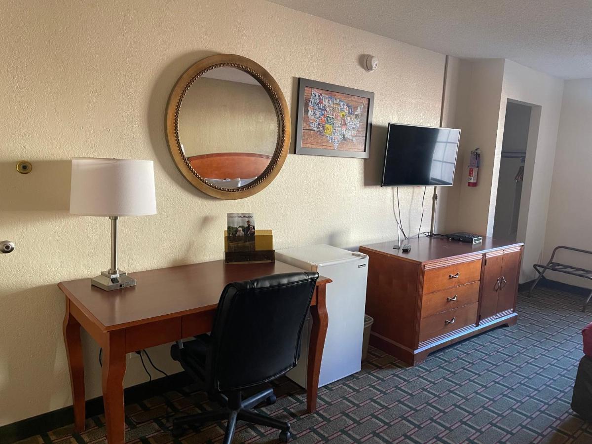 Lodge Econo Kalamazoo