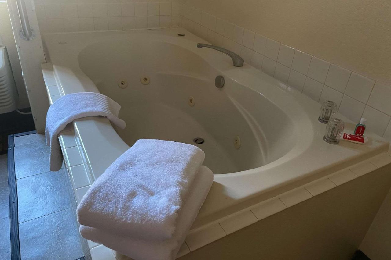 Econo Lodge Kalamazoo