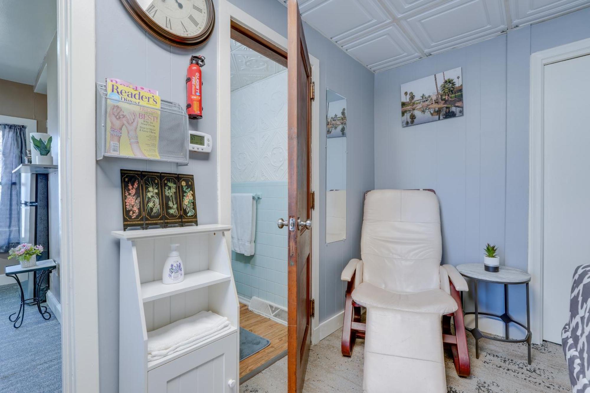 Cozy Studio, 4 Mi To Downtown Area! Kalamazoo