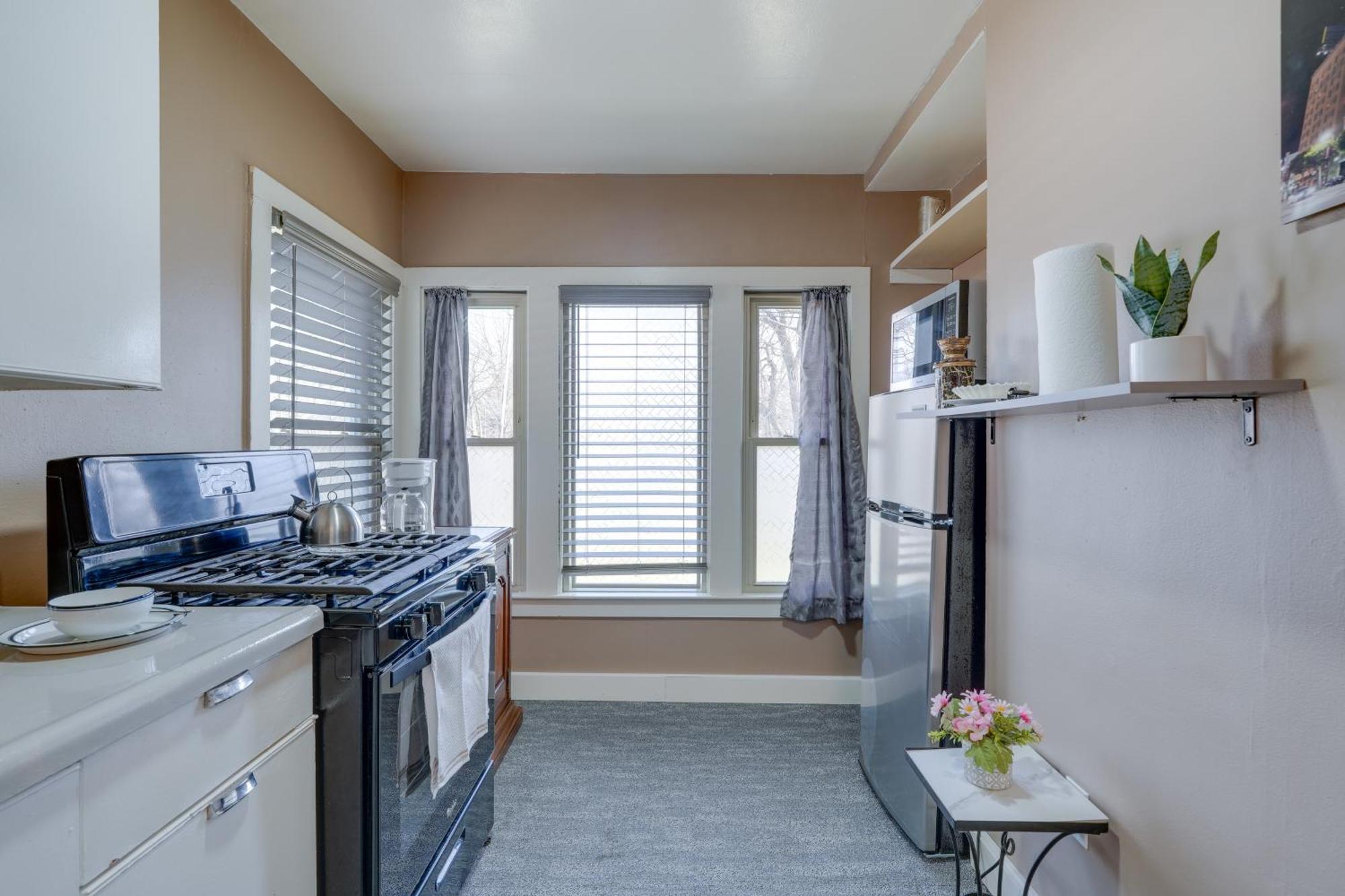 Cozy Studio, 4 Mi To Downtown Area! Kalamazoo
