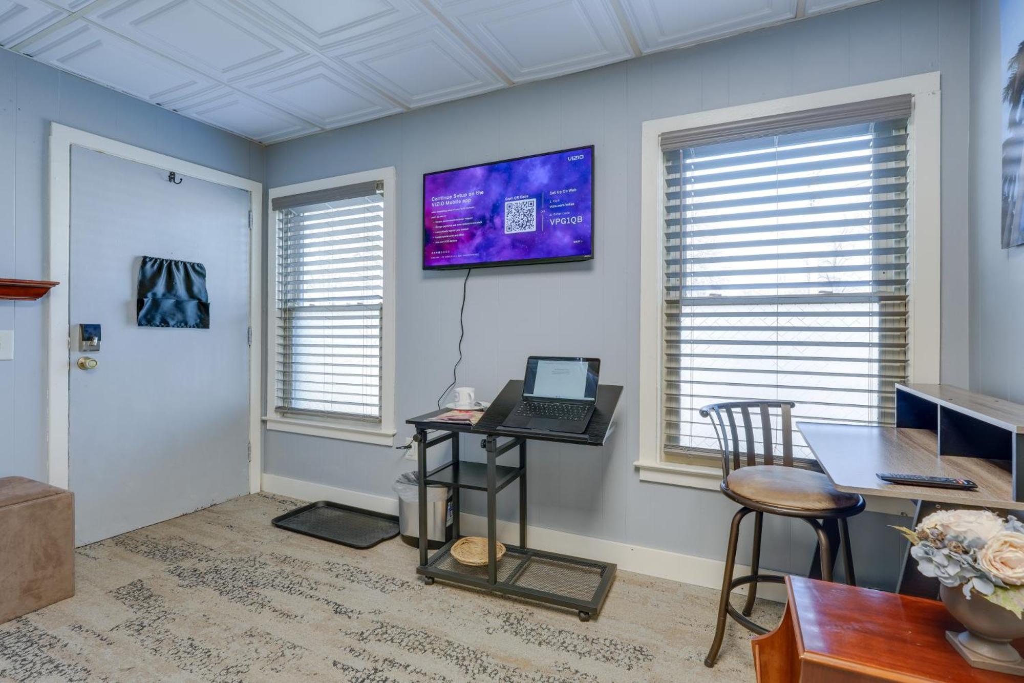 Apartment Cozy Studio, 4 Mi To Downtown Area! Kalamazoo