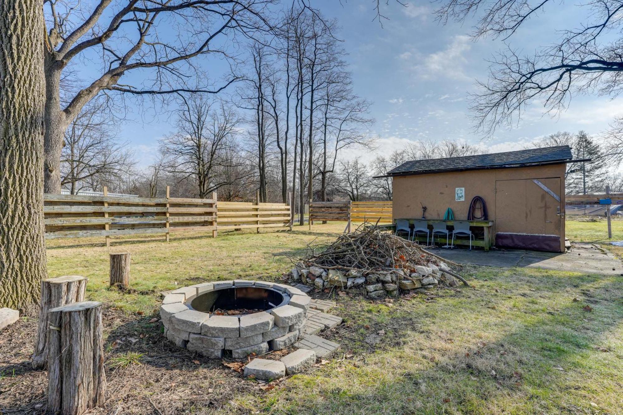 Cozy Studio, 4 Mi To Downtown Area! Apartment *