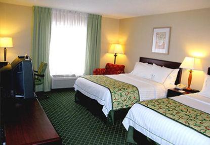 Hotel Fairfield By Marriott West 3*