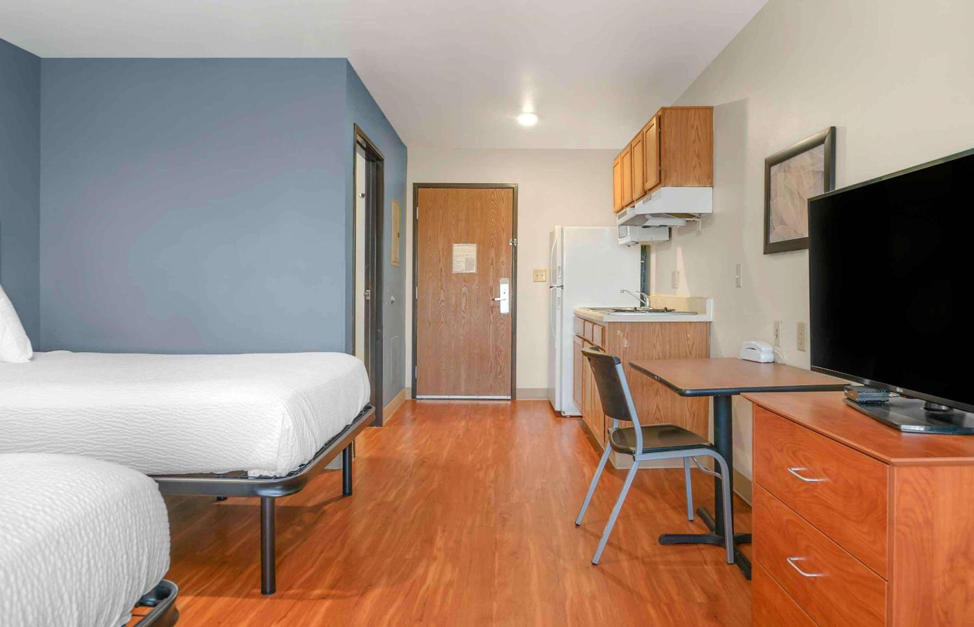 Extended America Select - - West Hotel