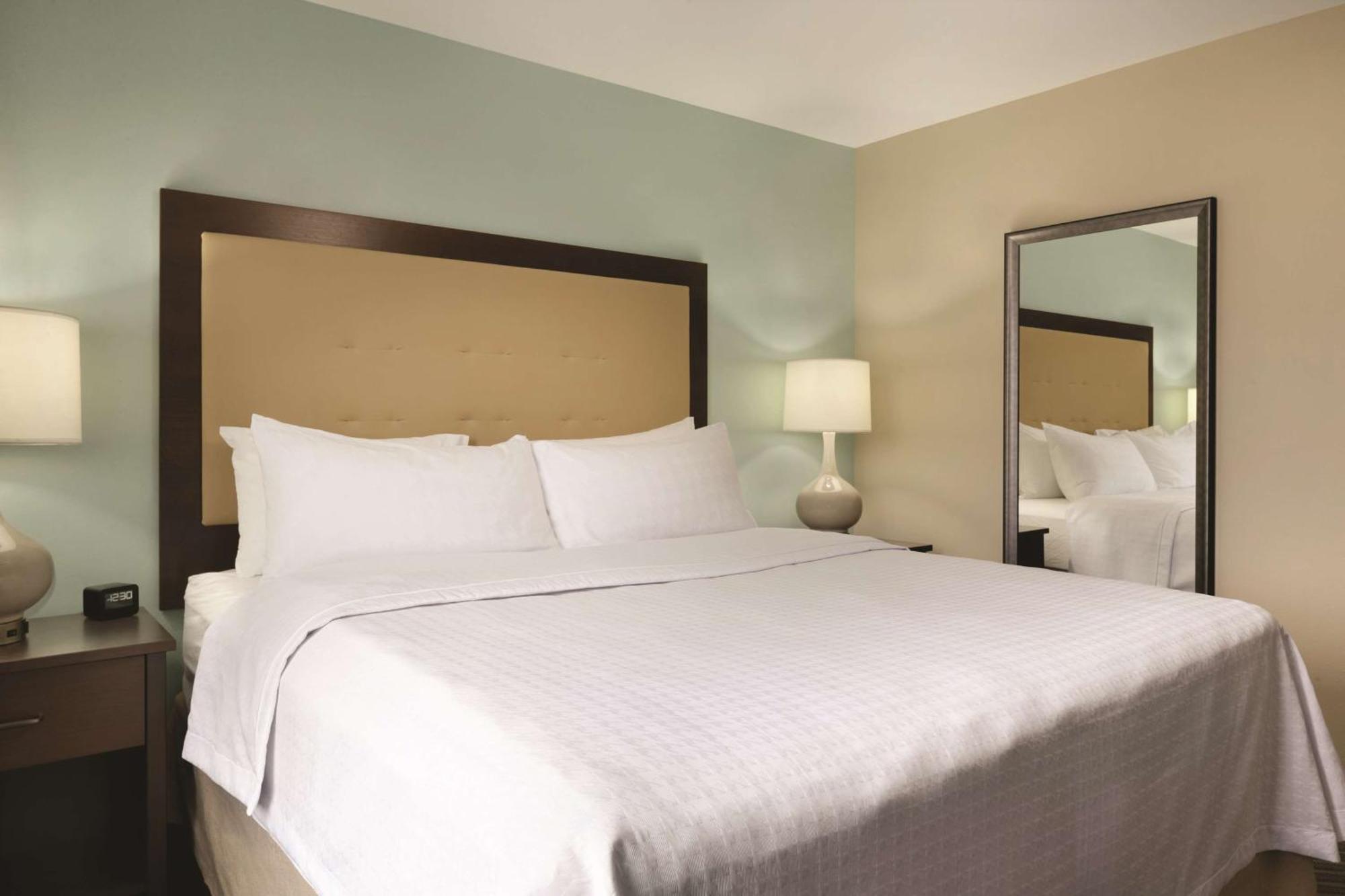 Homewood By Hilton Kalamazoo-portage Hotel