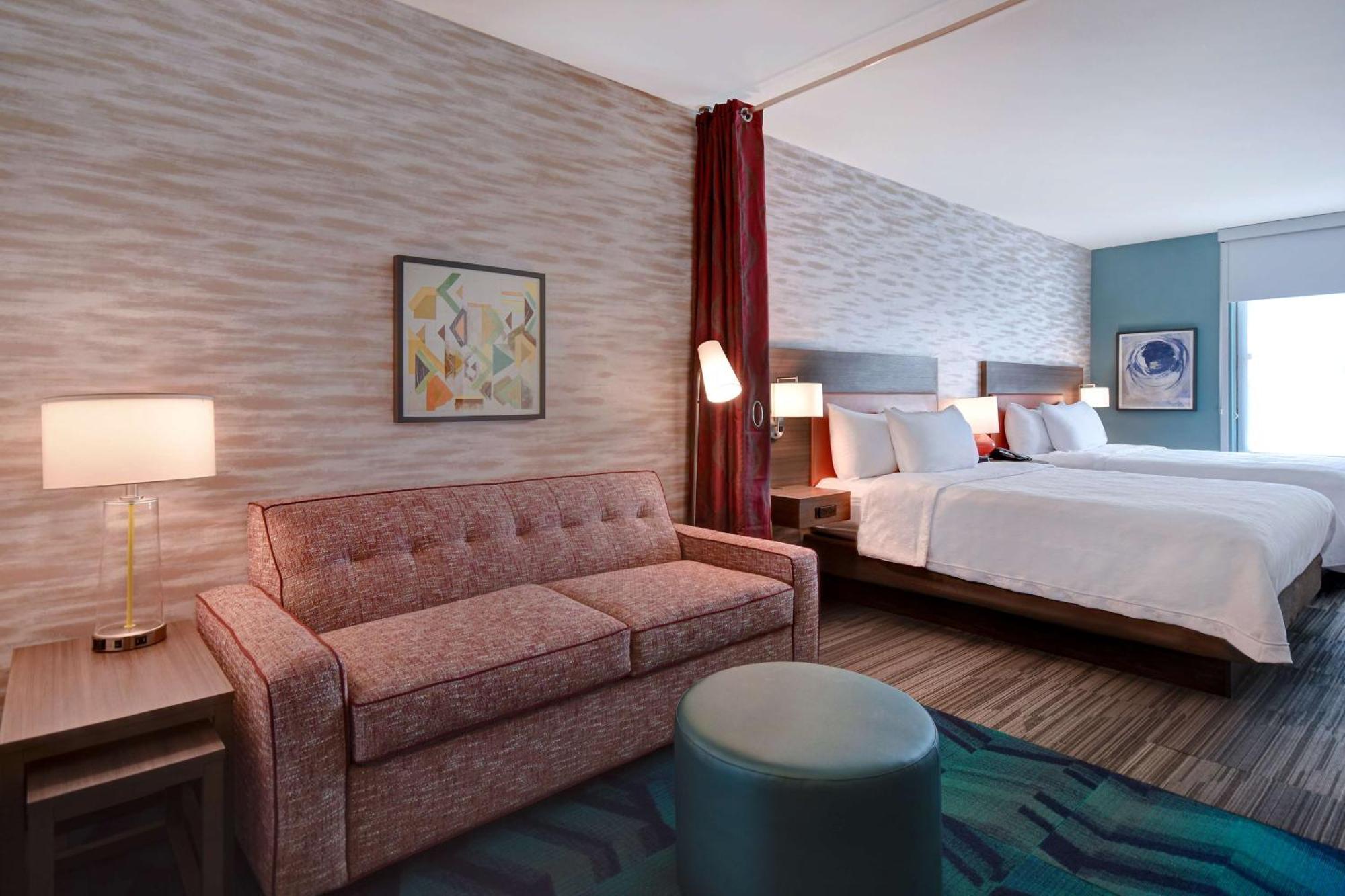 Home2 By Hilton Downtown, Mi 3*