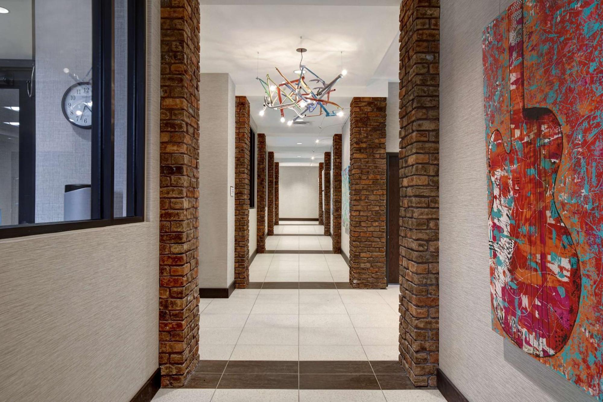 Hotel Home2 By Hilton Downtown, Mi 3*