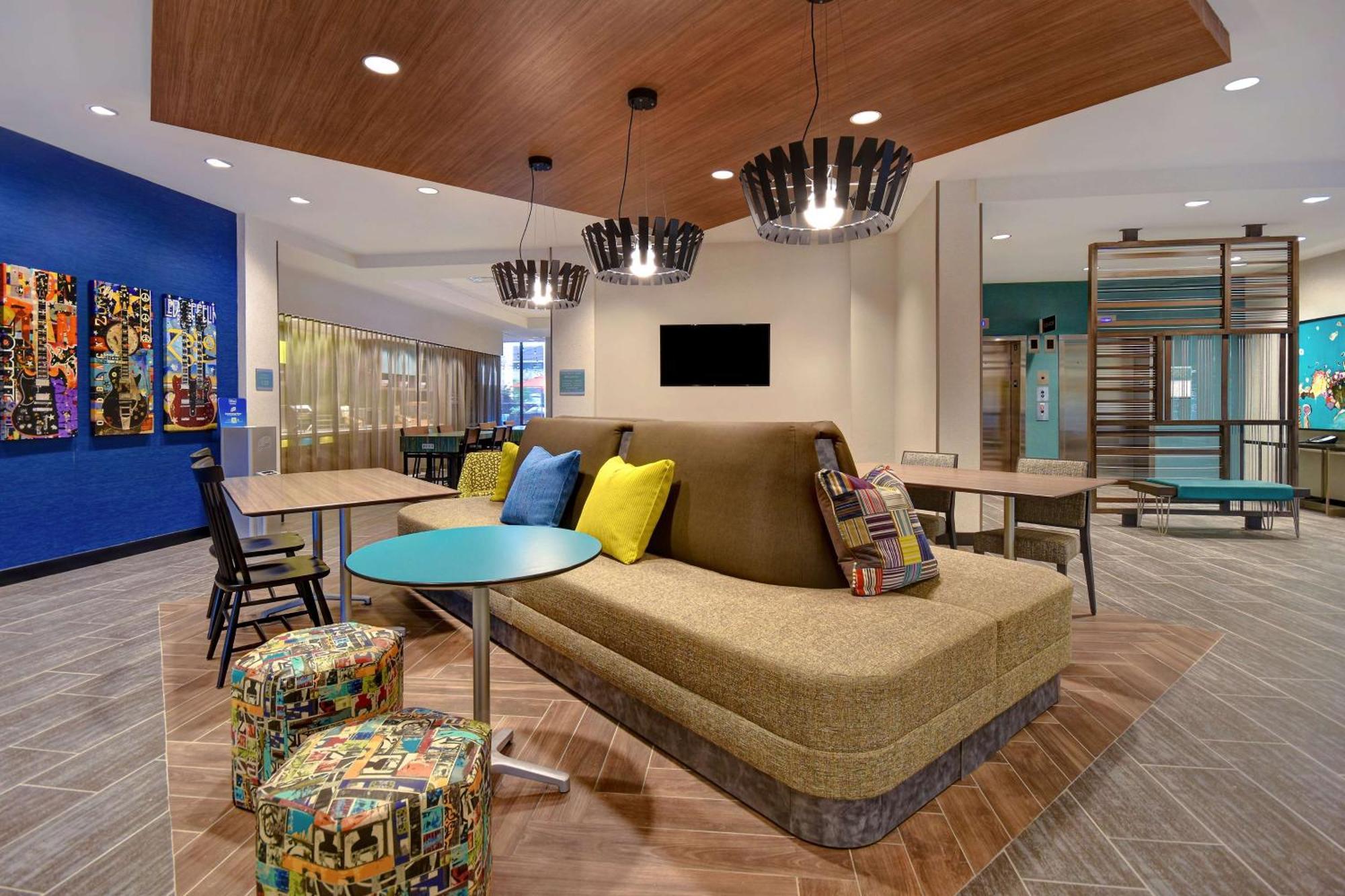 Hotel Home2 By Hilton Downtown, Mi 3*
