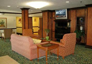 Baymont By Wyndham East