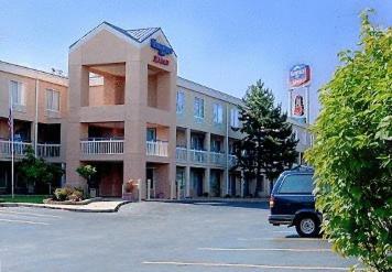Baymont By Wyndham East Kalamazoo