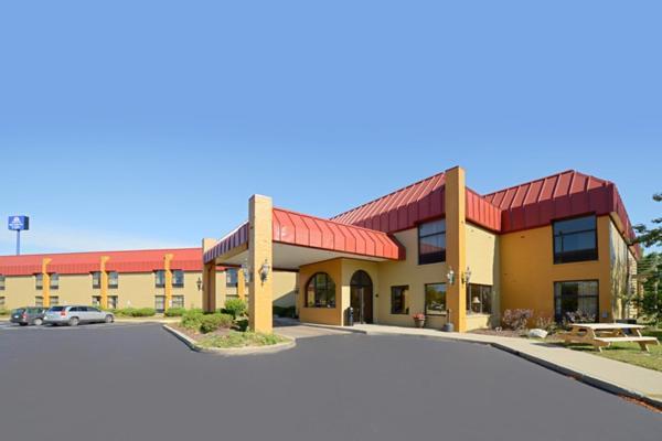 Days & By Wyndham Kalamazoo