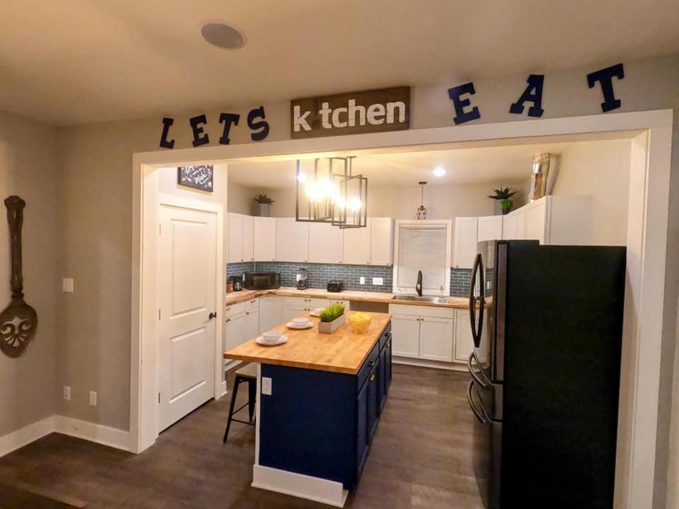 Luxury Listing - 92 Walkable Score Downtown Kzoo