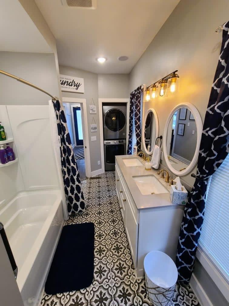 Luxury Listing - 92 Walkable Score Downtown Kzoo * Kalamazoo