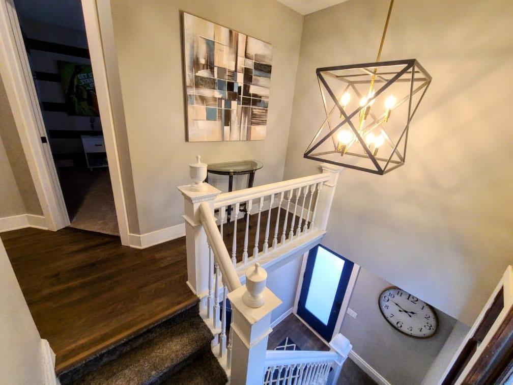 Luxury Listing - 92 Walkable Score Downtown Kzoo Holiday home Kalamazoo