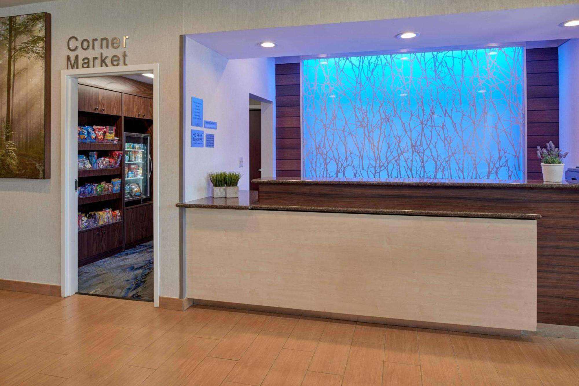 Fairfield By Marriott West 3*