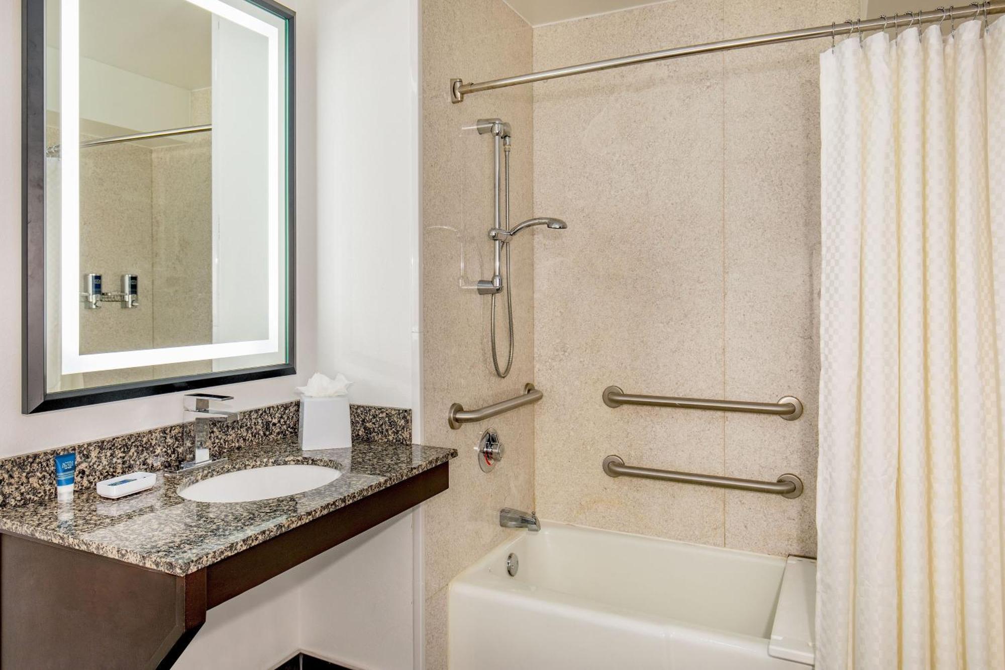 Four Points By Sheraton 3*