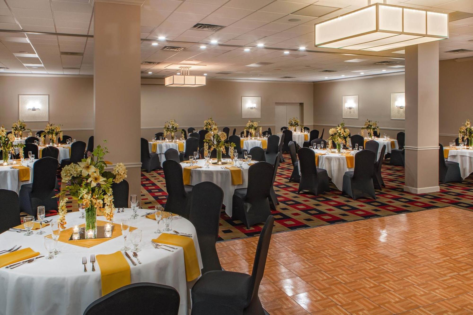 Four Points By Sheraton Kalamazoo