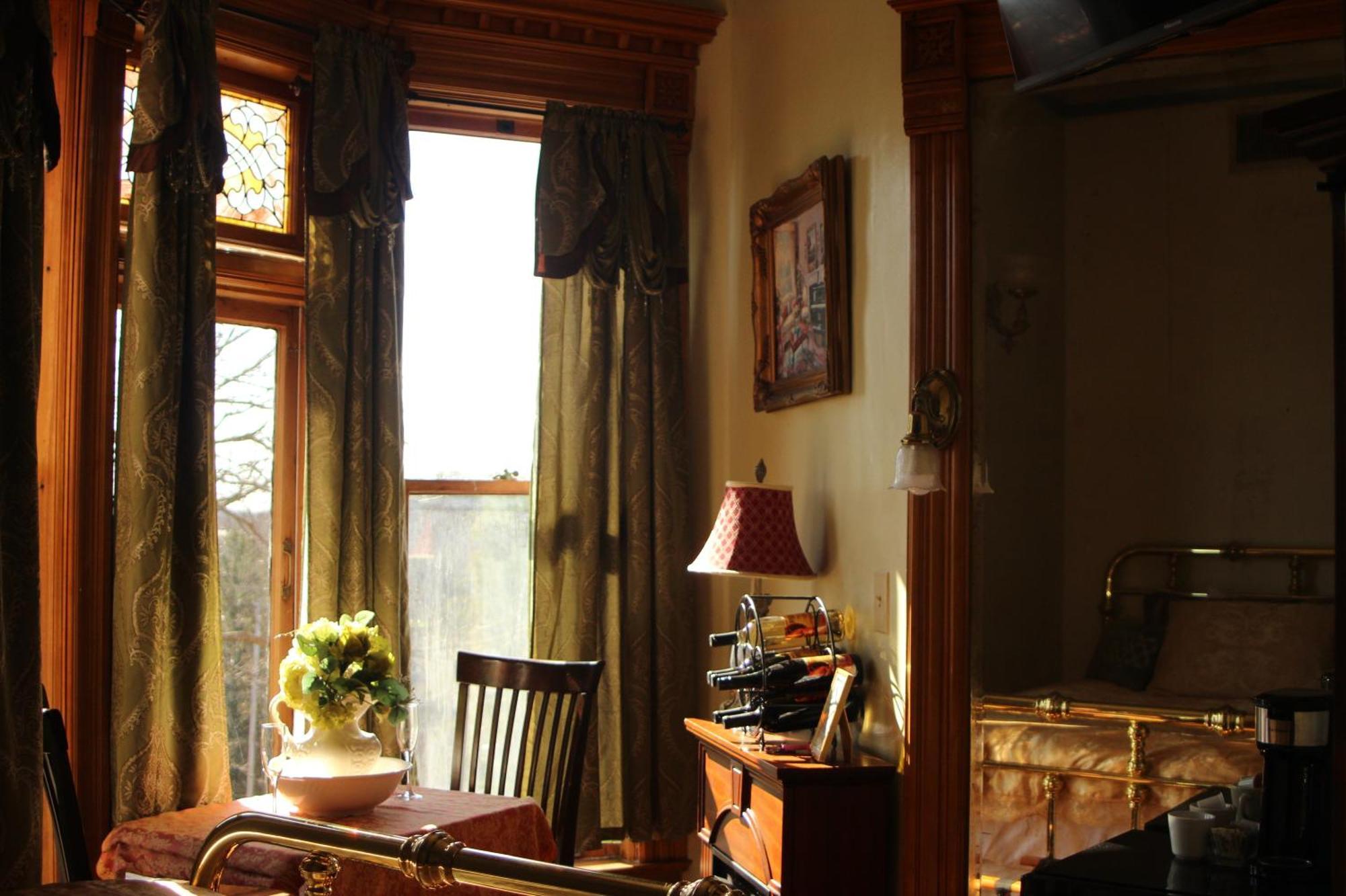 Bed & Breakfast Henderson Castle Kalamazoo