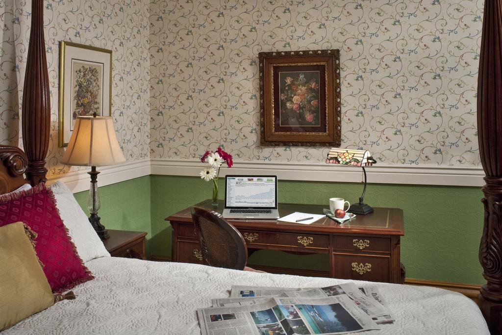 House Bed & Breakfast Kalamazoo