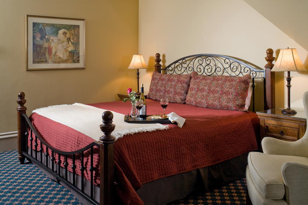 House 5* Kalamazoo