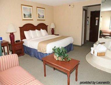 Hotel Baymont By Wyndham West