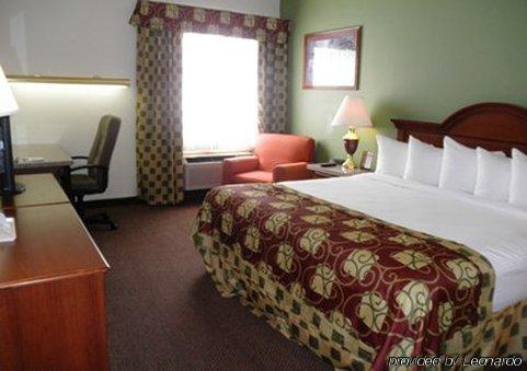 Clarion Inn