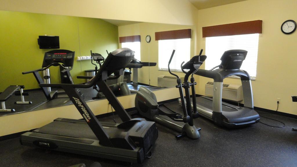 Hotel Country & By Radisson, Kalamazoo, Mi