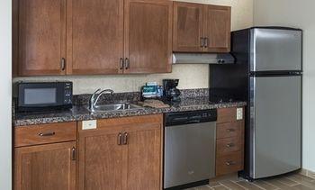 Hotel Homewood By Hilton Kalamazoo-portage Kalamazoo